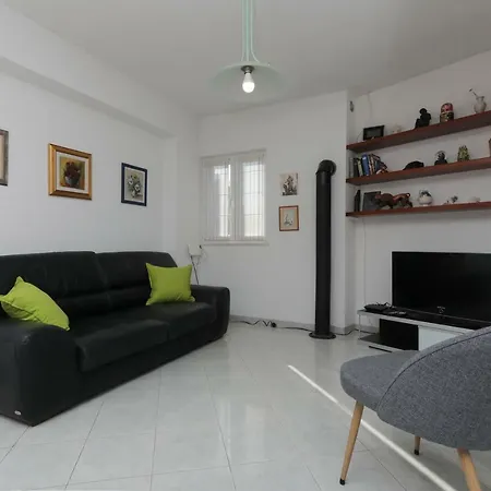 Perina Sutivan