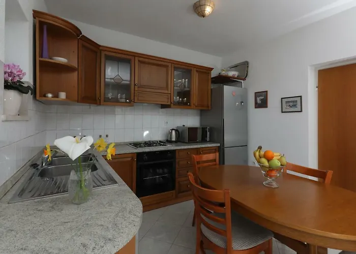 Appartement Perina Sutivan